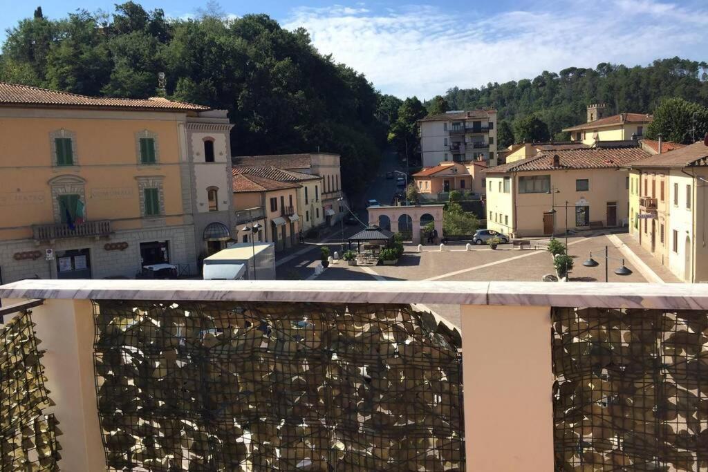 Appartamento Con Terrazza Cavriglia Exterior foto